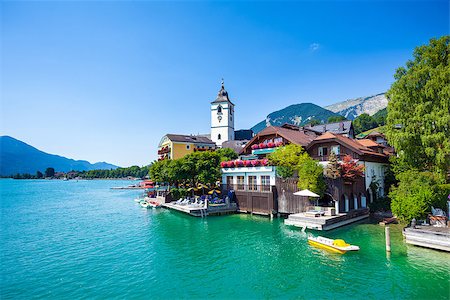 simsearch:862-07689809,k - View of View of St. Wolfgang chapel and the village waterfront at Wolfgangsee lake, Austria Foto de stock - Super Valor sin royalties y Suscripción, Código: 400-07676735