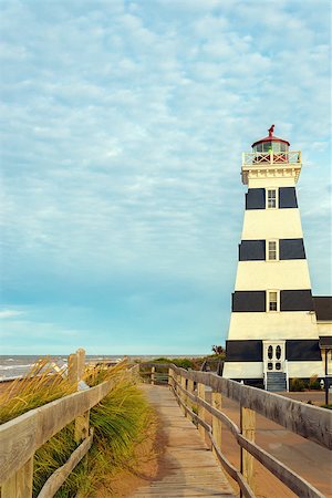 West Point Lighthouse (North Cape Coastal Drive, Prince Edward Island, Canada) Foto de stock - Super Valor sin royalties y Suscripción, Código: 400-07818477