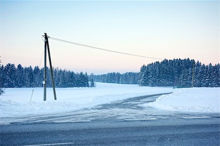 simsearch:400-07215754,k - An image of a road in a winter scenery Foto de stock - Super Valor sin royalties y Suscripción, Código: 400-07903471