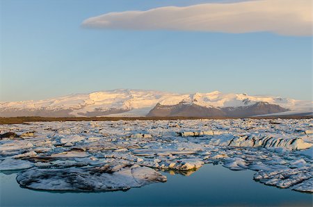 simsearch:400-05271081,k - Jokulsarlon ice lagoon at sunrise Photographie de stock - Aubaine LD & Abonnement, Code: 400-07921761