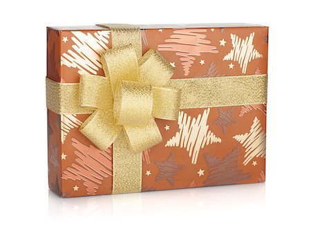 simsearch:400-08806797,k - Gift box with ribbon and bow. Isolated on white background Photographie de stock - Aubaine LD & Abonnement, Code: 400-07922796