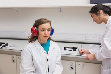 simsearch:649-07118434,k - Student doing a hearing test at the university Stock Photo - Budget Royalty-Free & Subscription, Code: 400-07940203