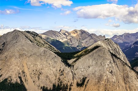 simsearch:400-07823385,k - Scenic view of Rocky mountains range in Jasper NP, Alberta, Canada Stock Photo - Budget Royalty-Free & Subscription, Code: 400-07994969