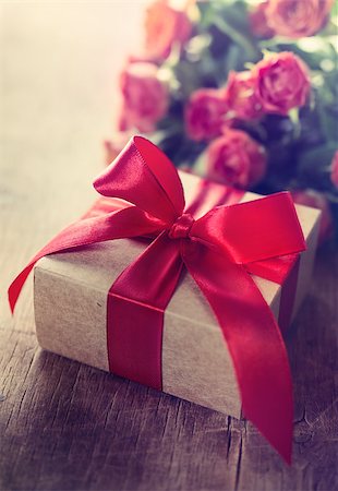 simsearch:400-08034169,k - gift on Valentine's Day, wedding day Stock Photo - Budget Royalty-Free & Subscription, Code: 400-08034174