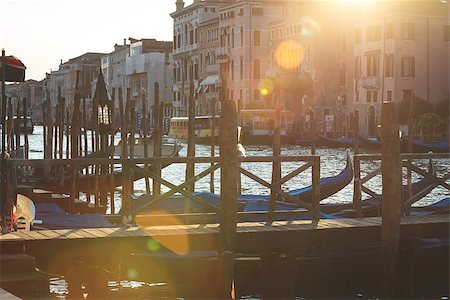 simsearch:400-08093706,k - Rays of sunset in Venice, The Grand Canal Stock Photo - Budget Royalty-Free & Subscription, Code: 400-08038816
