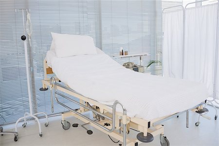 empty inside of hospital rooms - Empty room in hospital Stock Photo - Budget Royalty-Free & Subscription, Code: 400-08136632