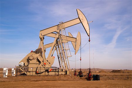simsearch:400-04027574,k - A device used for oil exploration in North Dakota Stock Photo - Budget Royalty-Free & Subscription, Code: 400-08221542