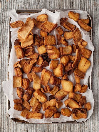 simsearch:400-04885499,k - close up of rustic deep fried crispy pork rind Stock Photo - Budget Royalty-Free & Subscription, Code: 400-08292101