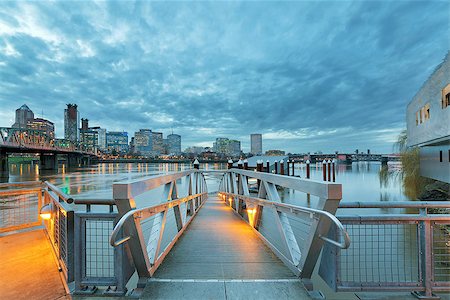 simsearch:400-07424733,k - Portland Oregon downtown city skyline by the Pier and Hawthorne Bridge along Willamette River at Twilight Evening Stock Photo - Budget Royalty-Free & Subscription, Code: 400-08315970