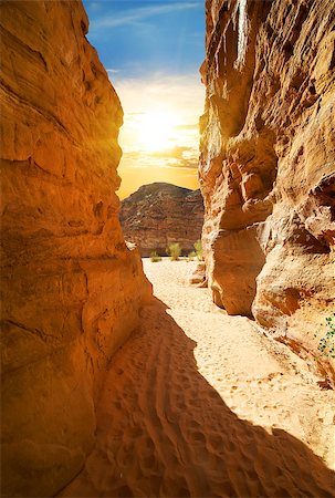 simsearch:400-05730832,k - Rocky canyon in desert at the sunny day Stock Photo - Budget Royalty-Free & Subscription, Code: 400-08333391