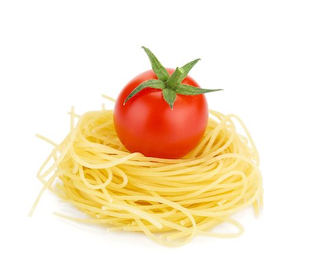 simsearch:400-06796273,k - Italian pasta and cherry tomato. Isolated on white background Stock Photo - Budget Royalty-Free & Subscription, Code: 400-08344262