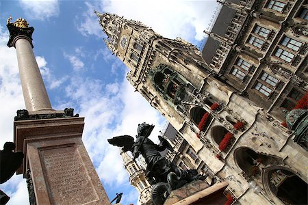 simsearch:400-07309915,k - The Golden statue of Mary (Mariensaule), a Marian column on the Marienplatz in Munich, German Stock Photo - Budget Royalty-Free & Subscription, Code: 400-08373010