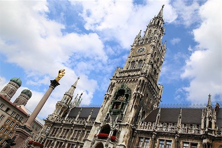 simsearch:400-07309915,k - The Golden statue of Mary (Mariensaule), a Marian column on the Marienplatz in Munich, German Stock Photo - Budget Royalty-Free & Subscription, Code: 400-08373012