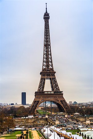 simsearch:400-04974897,k - PARIS - NOVEMBER 15: Eiffel tower from Trocadero on November 15, 2012 in Paris. The tallest structure in Paris and the most-visited paid monument in the world, 320 meters tall, built in 1889. Stock Photo - Budget Royalty-Free & Subscription, Code: 400-08400675