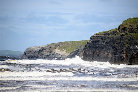 simsearch:400-06641969,k - waves and cliffs on the wild atlantic way in Ballybunion county Kerry Ireland Foto de stock - Super Valor sin royalties y Suscripción, Código: 400-08552904