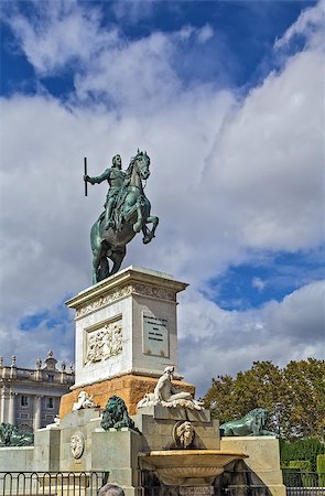 simsearch:400-06924255,k - The Monument to Philip IV or Fountain of Philip IV is a memorial to Philip IV of Spain in the centre of Plaza de Oriente in Madrid, Spain. Stock Photo - Budget Royalty-Free & Subscription, Code: 400-08696174
