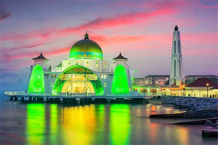 simsearch:877-08897949,k - Malacca Straits Mosque in Malacca, Malaysia. Stock Photo - Budget Royalty-Free & Subscription, Code: 400-08750973