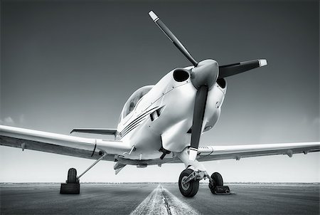 simsearch:400-04996557,k - sports plane on the runway Stock Photo - Budget Royalty-Free & Subscription, Code: 400-08864003