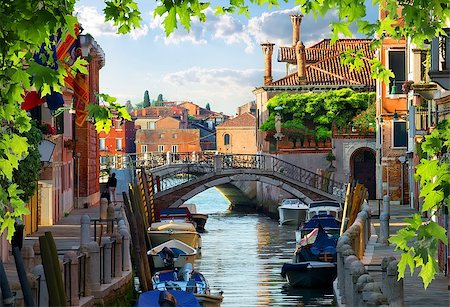 simsearch:400-08093706,k - Motorboats and old houses in Venice, Italy Stock Photo - Budget Royalty-Free & Subscription, Code: 400-08864711