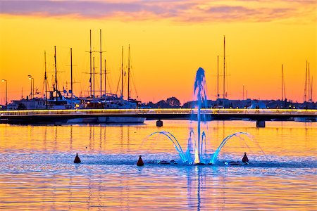 simsearch:400-07748817,k - Sea fountain in Zadar sunset view, Dalmatia, Croatia Stock Photo - Budget Royalty-Free & Subscription, Code: 400-08892939