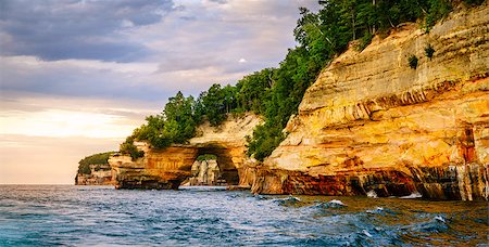 Lovers Leap rock formation at Pictured Rocks National Lakeshore on Upper Peninsula, Michigan Stock Photo - Budget Royalty-Free & Subscription, Code: 400-09019443