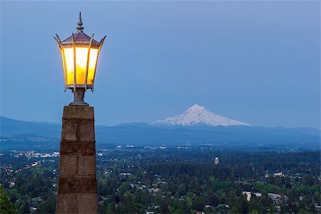 Rocky Butte viewpoint in Portland Oregon with lamp post and Mount Hoods view during evening blue hour Stock Photo - Budget Royalty-Free & Subscription, Code: 400-09029546