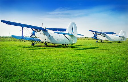 simsearch:400-08188604,k - biplanes on a meadow are waiting for the next flight Stock Photo - Budget Royalty-Free & Subscription, Code: 400-09031609