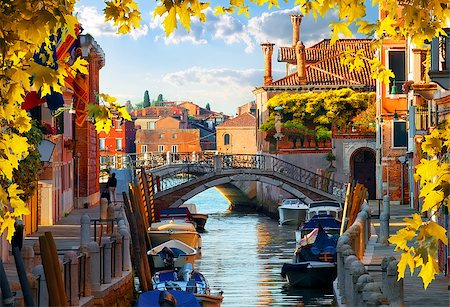 simsearch:400-08093706,k - Motorboats and old houses in Venice, Italy Stock Photo - Budget Royalty-Free & Subscription, Code: 400-09031603