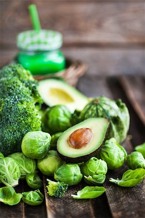 simsearch:400-05370250,k - Assortment of fresh green vegetables on wooden table Stock Photo - Budget Royalty-Free & Subscription, Code: 400-09032653