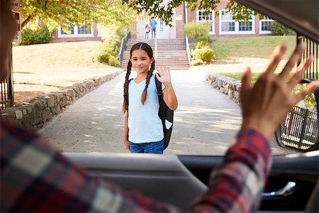 picture of a girl going to school - Mother In Car Dropping Off Daughter In Front Of School Gates Stock Photo - Budget Royalty-Free & Subscription, Code: 400-09122590