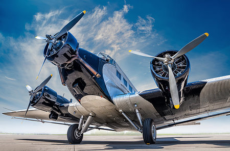 historical aircraft on an airfield Stock Photo - Budget Royalty-Free & Subscription, Code: 400-09225239