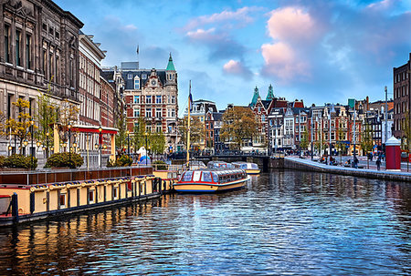 simsearch:400-07820254,k - Channel in Amsterdam Netherlands houses river Amstel landmark old european city spring landscape. Stock Photo - Budget Royalty-Free & Subscription, Code: 400-09221426