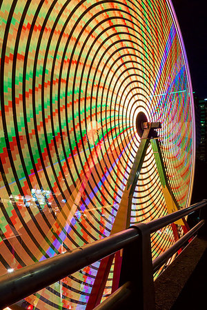 Ferris Wheel at night during Portland Rose Festival colorful lights long exposure closeup Stock Photo - Budget Royalty-Free & Subscription, Code: 400-09268337