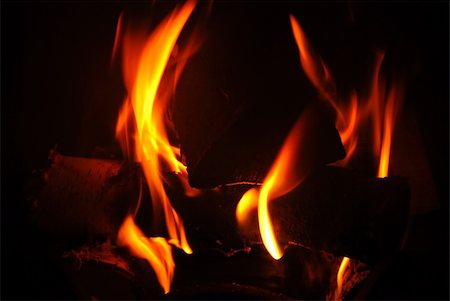simsearch:614-03763965,k - Fire burning in the fireplace Stock Photo - Budget Royalty-Free & Subscription, Code: 400-03909282