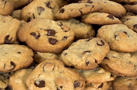 simsearch:614-06537664,k - Chocolate Chip Cookies Stock Photo - Budget Royalty-Free & Subscription, Code: 400-03918914