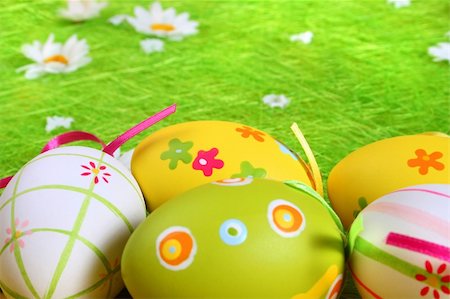 simsearch:700-01173313,k - Painted Colorful Easter Eggs on green Grass Stock Photo - Budget Royalty-Free & Subscription, Code: 400-03913015