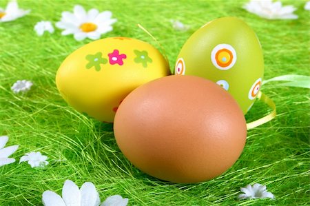 simsearch:700-01173313,k - Painted Colorful Easter Eggs on green Grass Stock Photo - Budget Royalty-Free & Subscription, Code: 400-03913017