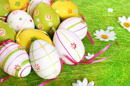 simsearch:700-01173313,k - Painted Colorful Easter Eggs on green Grass Stock Photo - Budget Royalty-Free & Subscription, Code: 400-03913011