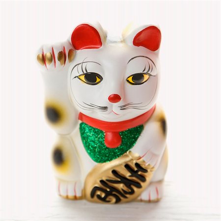 Japanese lucky cat figurine. Stock Photo - Budget Royalty-Free & Subscription, Code: 400-03925672