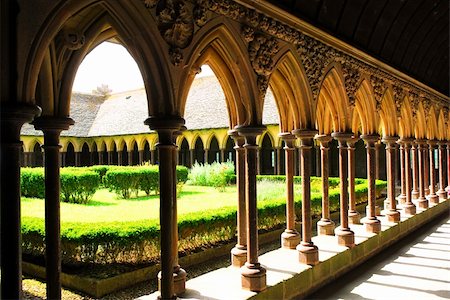 simsearch:400-05724401,k - Fragment of a cloister in Mont Saint Michel abbey in France Stock Photo - Budget Royalty-Free & Subscription, Code: 400-03931543