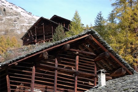 simsearch:400-04909150,k - Tipical "Walser" house of an ancient mountain village; west Alps, Italy Stock Photo - Budget Royalty-Free & Subscription, Code: 400-03945190