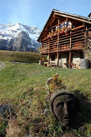 simsearch:400-04909150,k - Tipical "Walser" house of an ancient mountain village; west Alps, Italy Stock Photo - Budget Royalty-Free & Subscription, Code: 400-03945192