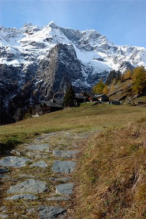 simsearch:400-04909150,k - Tipical "Walser" house of an ancient mountain village; west Alps, Italy Stock Photo - Budget Royalty-Free & Subscription, Code: 400-03945193
