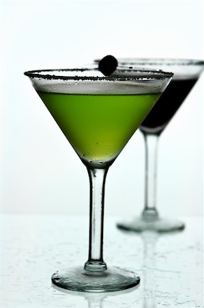 simsearch:649-07065069,k - martini glass drinks Stock Photo - Budget Royalty-Free & Subscription, Code: 400-03948420