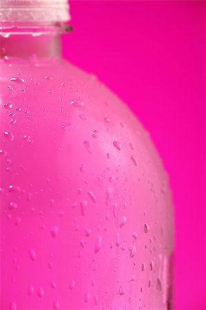 simsearch:400-04083275,k - Bottle of water closeup Stock Photo - Budget Royalty-Free & Subscription, Code: 400-03948546