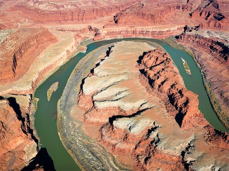simsearch:400-03948680,k - Aerial view of river valley in Utah Canyonlands. Stock Photo - Budget Royalty-Free & Subscription, Code: 400-03943272