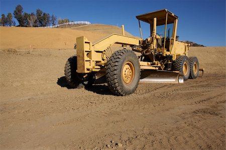 simsearch:700-05662628,k - Tractor at a Cunstruction Site and dirt lot. Stock Photo - Budget Royalty-Free & Subscription, Code: 400-03955920