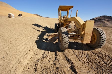 simsearch:700-05662628,k - Tractor at a Cunstruction Site and dirt lot. Stock Photo - Budget Royalty-Free & Subscription, Code: 400-03955922