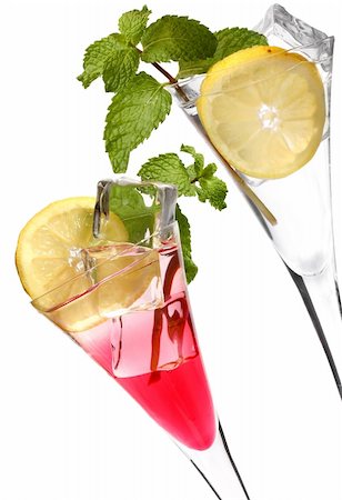 simsearch:400-03965729,k - Two cocktails with iceand lemon and mint garnish Stock Photo - Budget Royalty-Free & Subscription, Code: 400-03957554