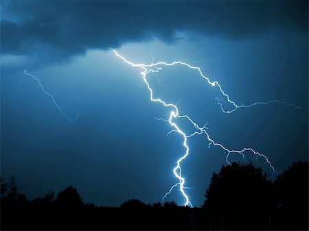simsearch:400-04256241,k - lightning strikes in the darkness Stock Photo - Budget Royalty-Free & Subscription, Code: 400-03950145